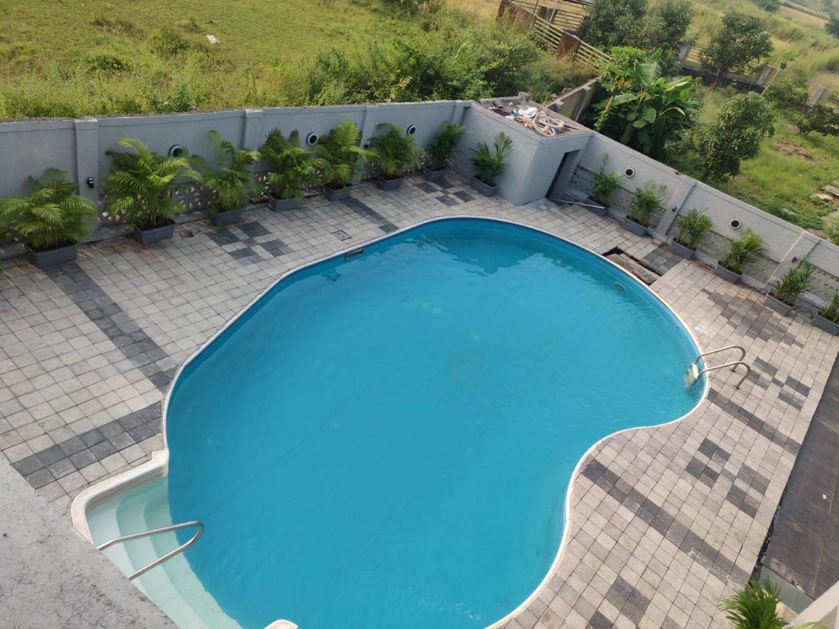 Jumbo Pool Villa, Ambernath Amarnath Exterior photo